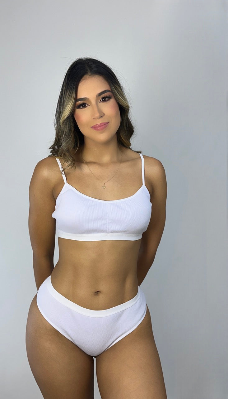 Conjunto Deportivo | Blanco y Negro