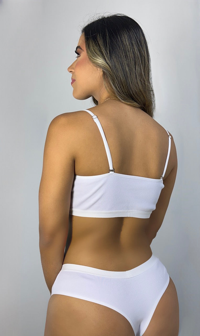 Conjunto Deportivo | Blanco y Negro