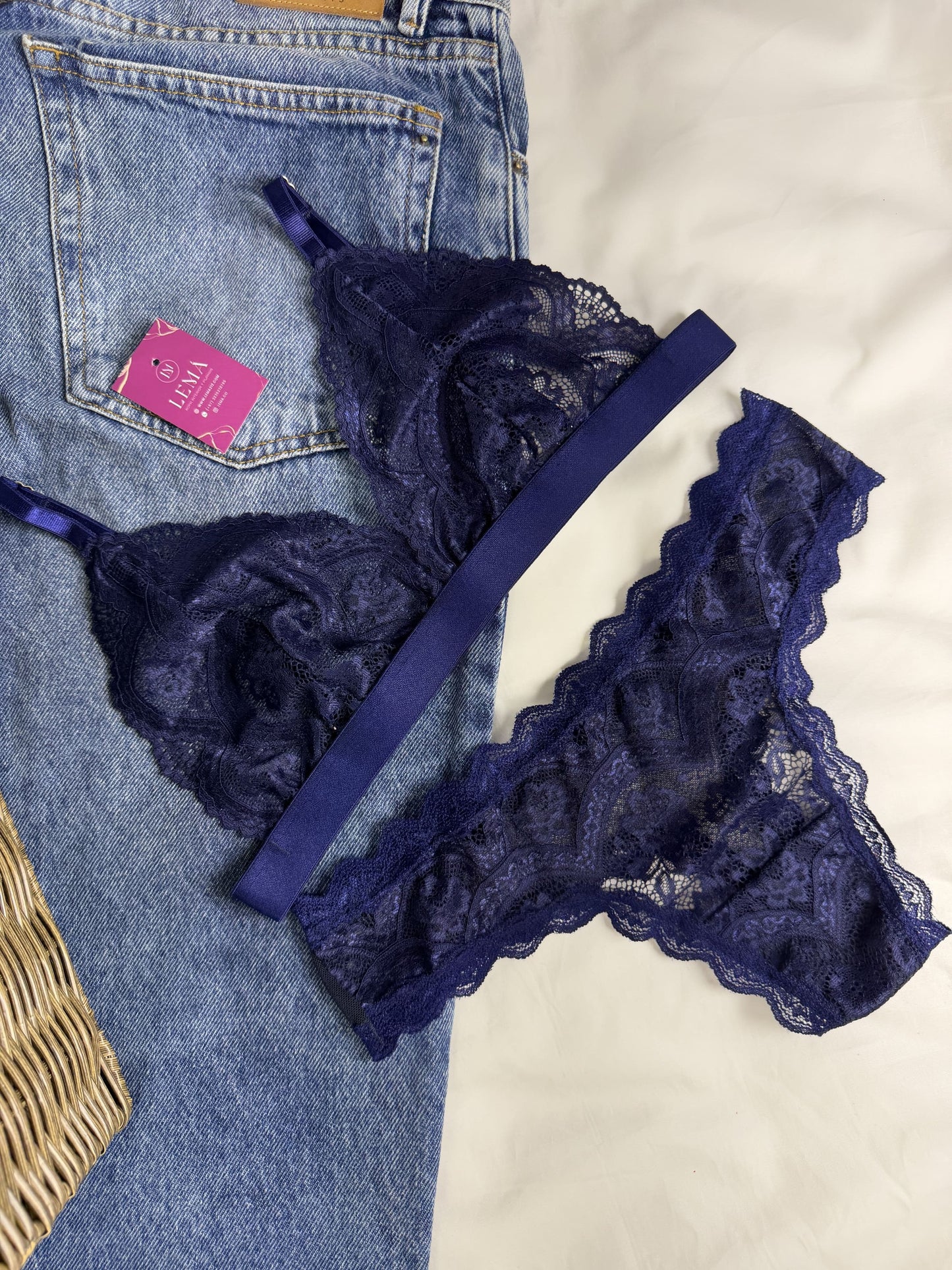 CONJUNTO LENCERIA EN ENCAJE | AZUL 659