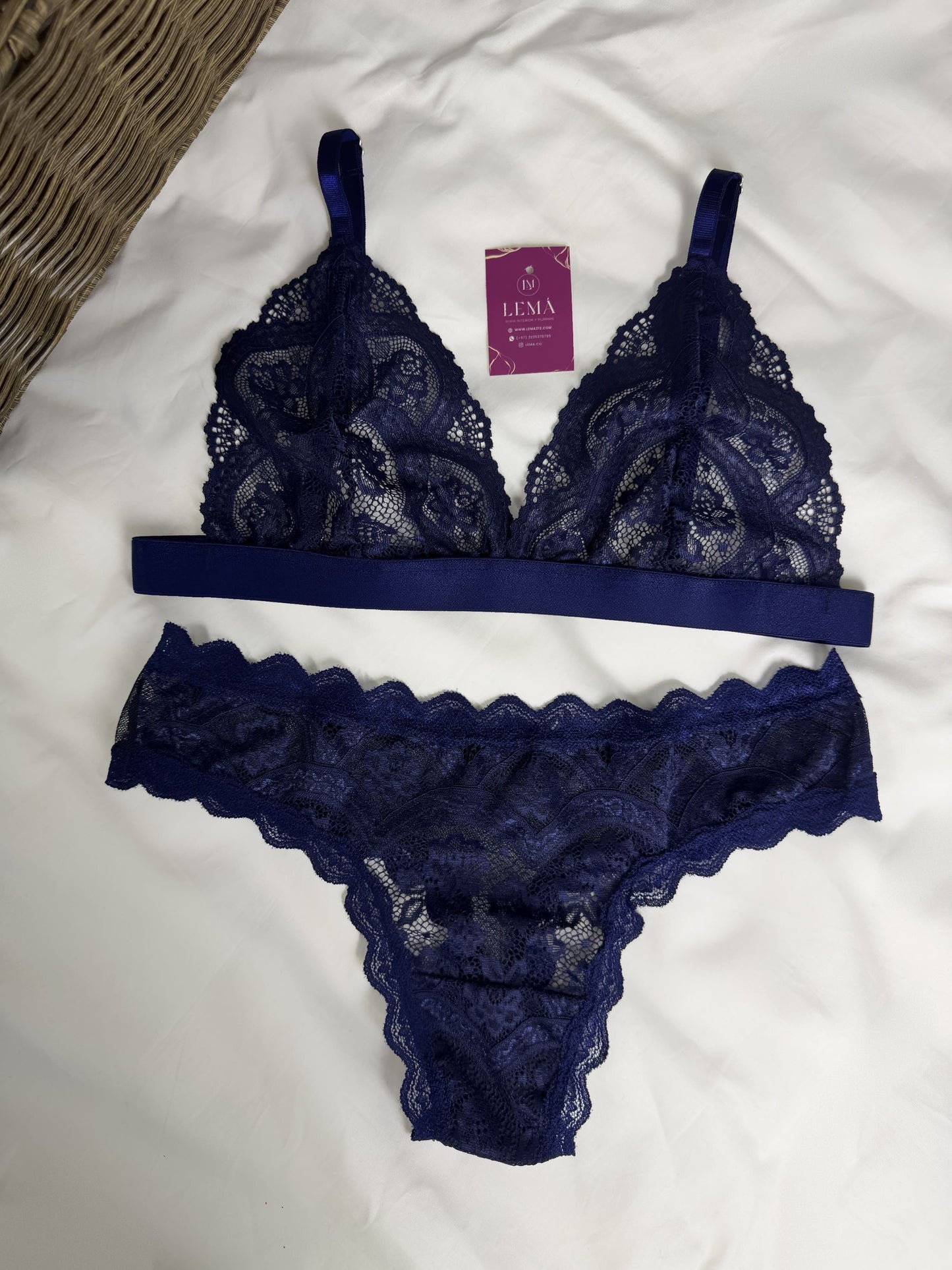 CONJUNTO LENCERIA EN ENCAJE | AZUL 659