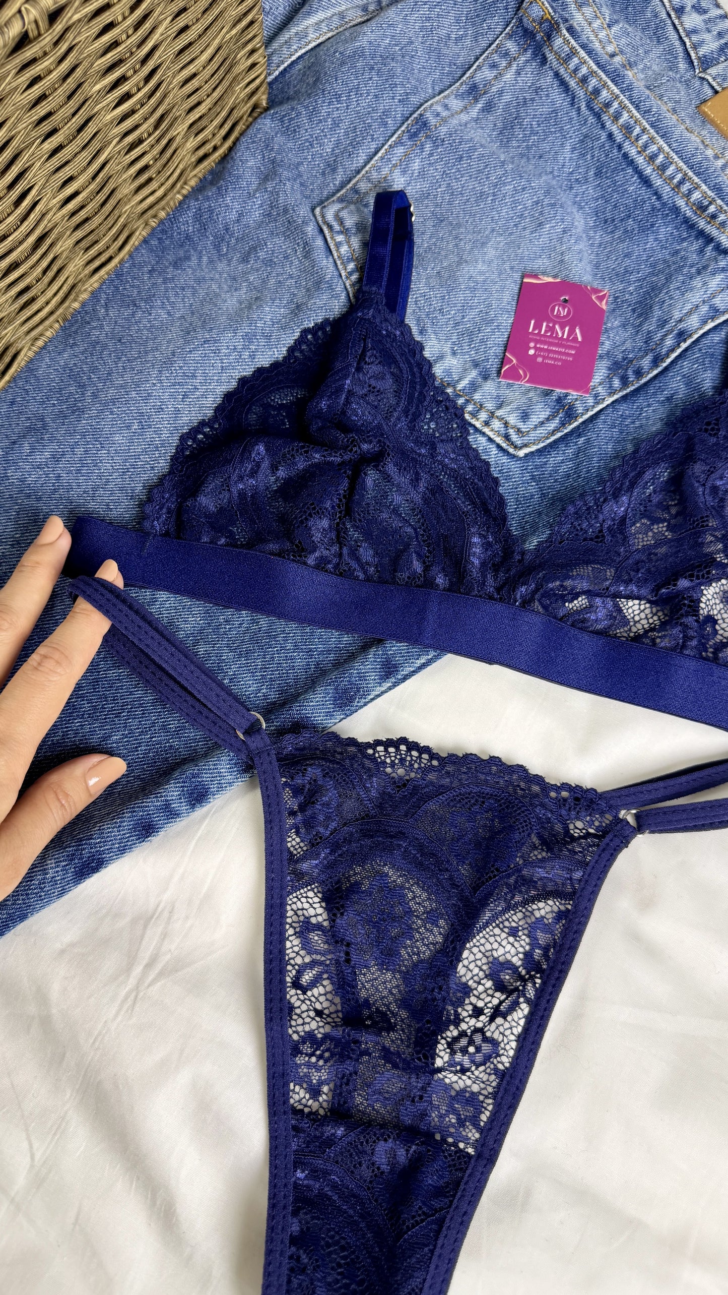 CONJUNTO LENCERIA EN ENCAJE | HILO AZUL 664