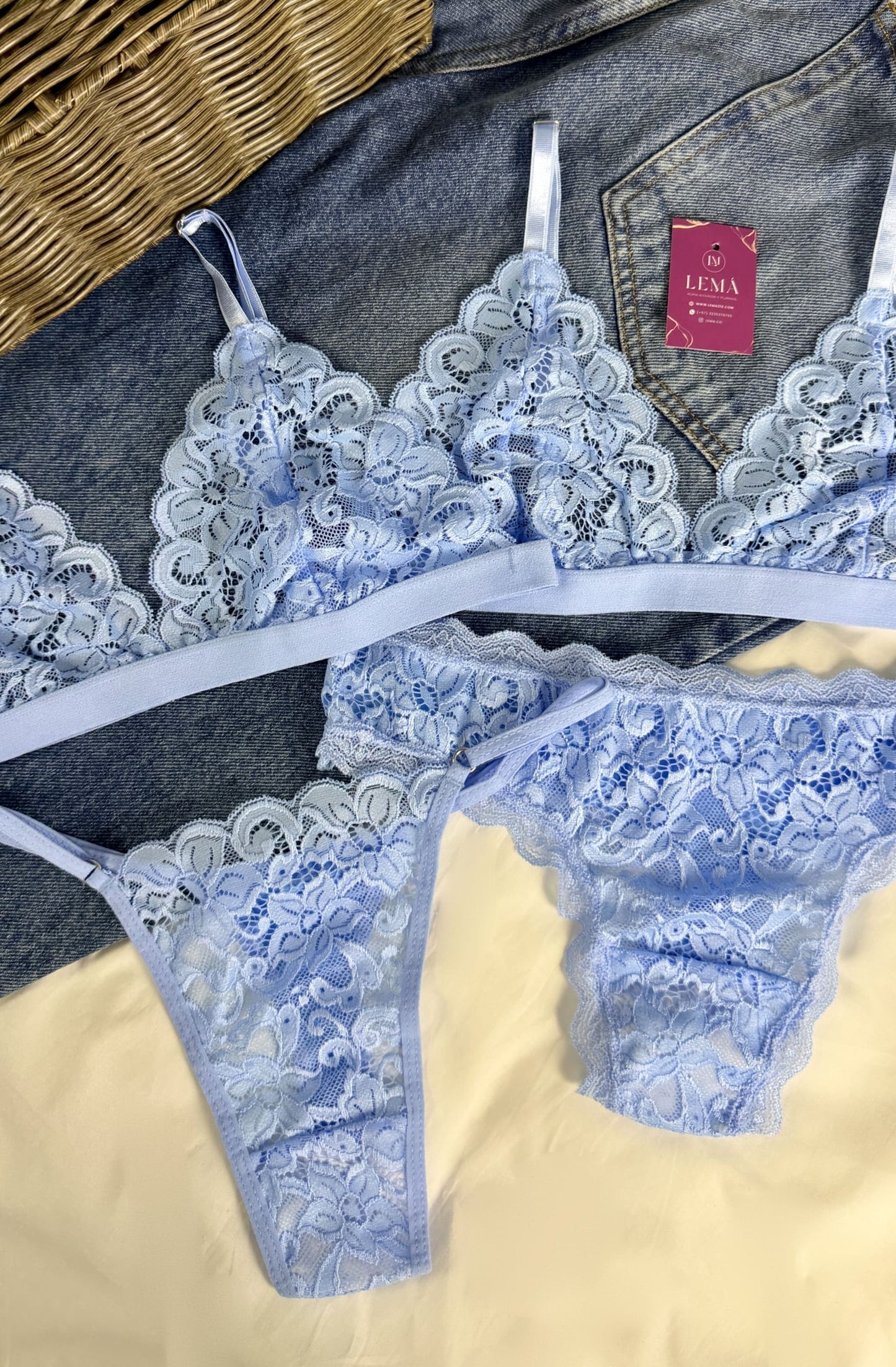 CONJUNTO LENCERIA EN ENCAJE | HILO AZUL CLARO 665