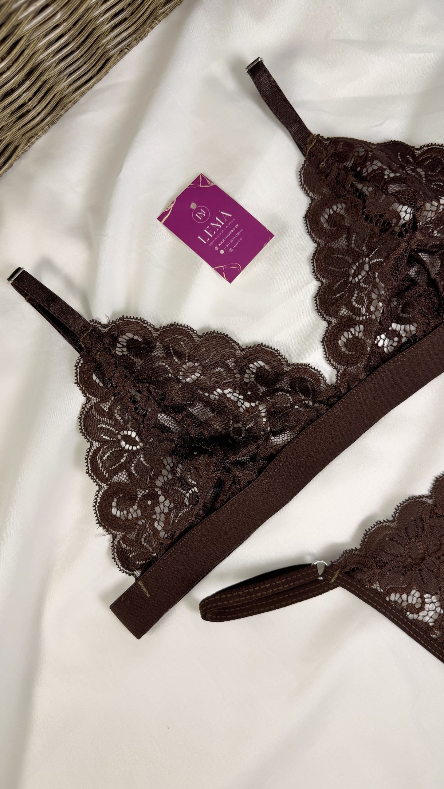 CONJUNTO LENCERIA EN ENCAJE | HILO MOCCA 671