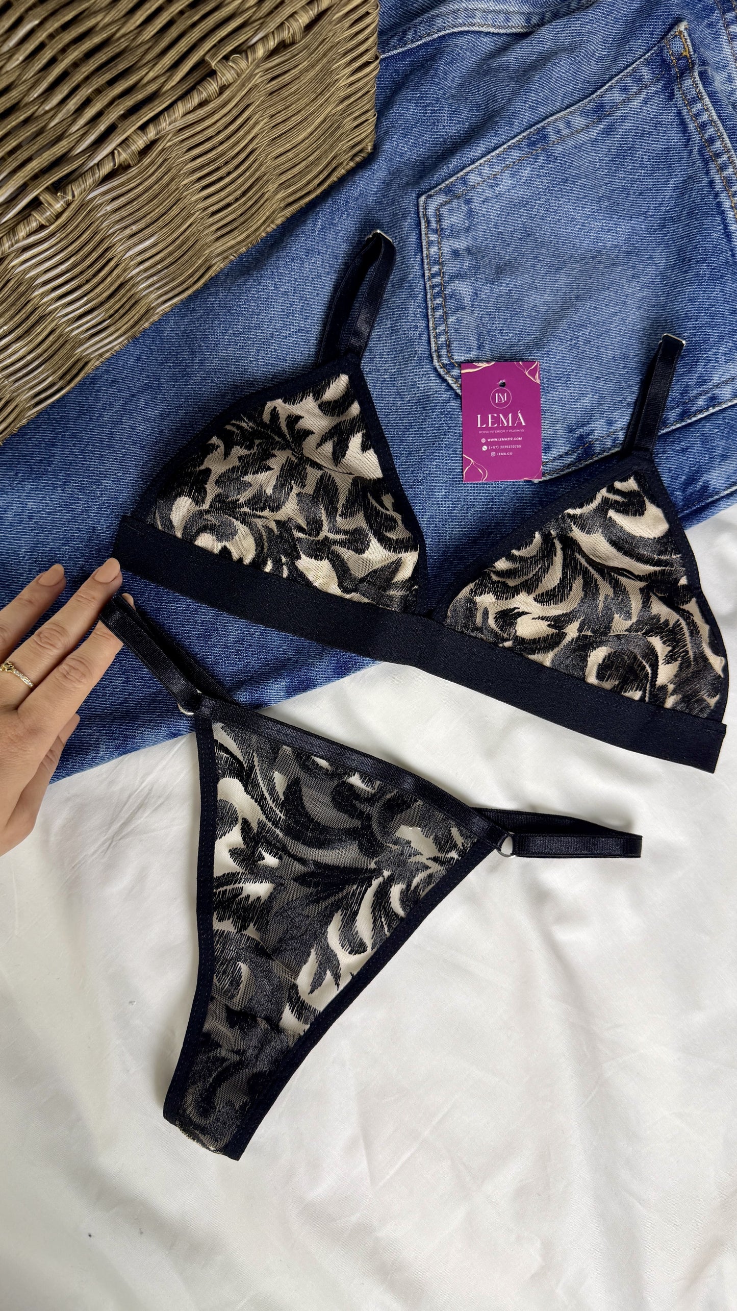 CONJUNTO LENCERIA ENCAJE BORDADO | MELI | TRE COLORES