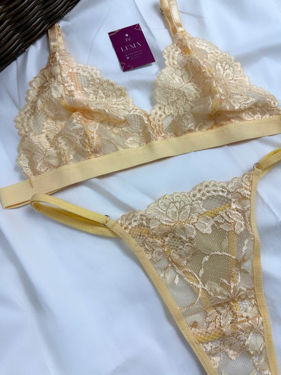 Conjunto Básico Lencería Amarillo