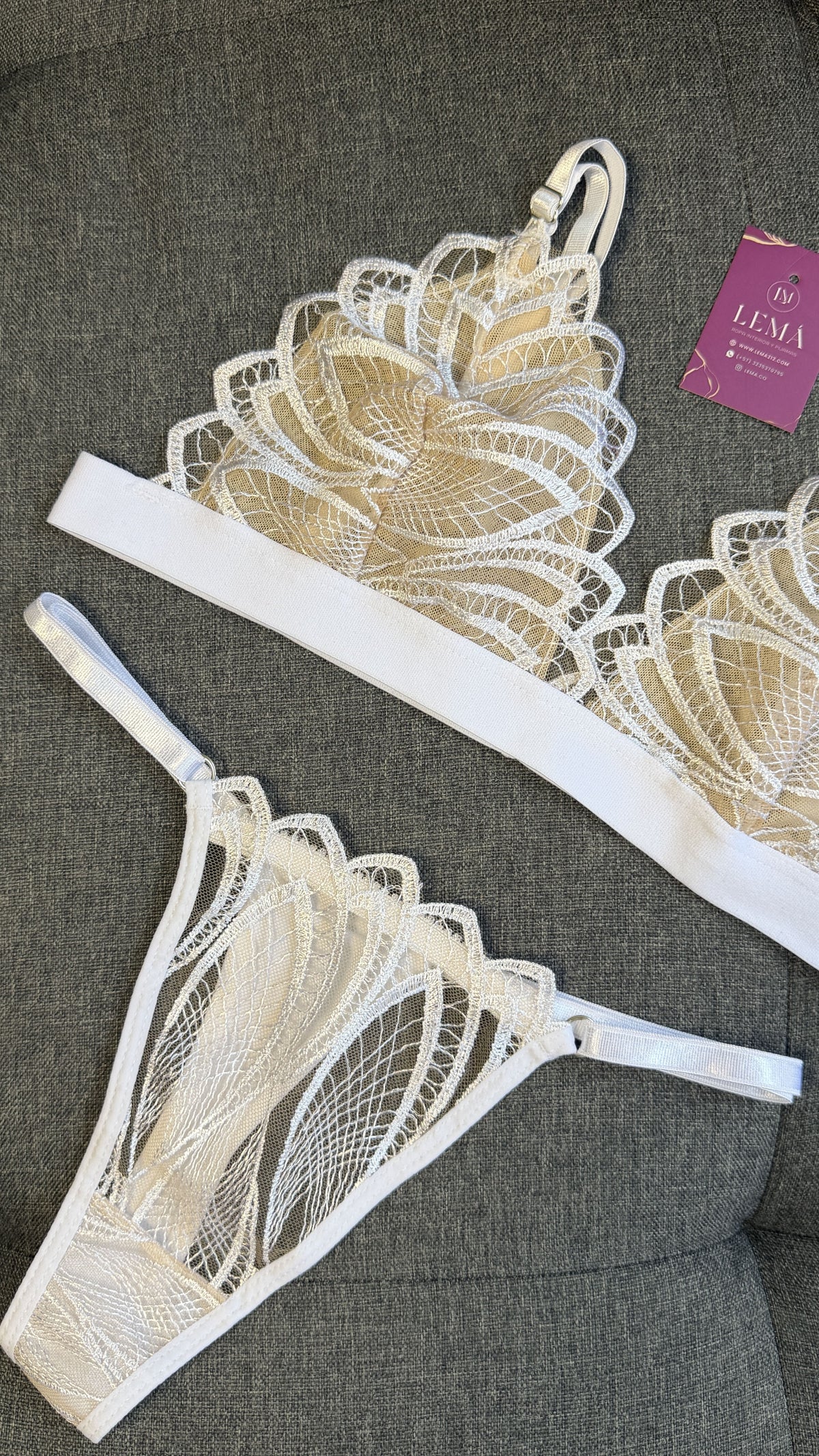 CONJUNTO BORDADO | DORADO