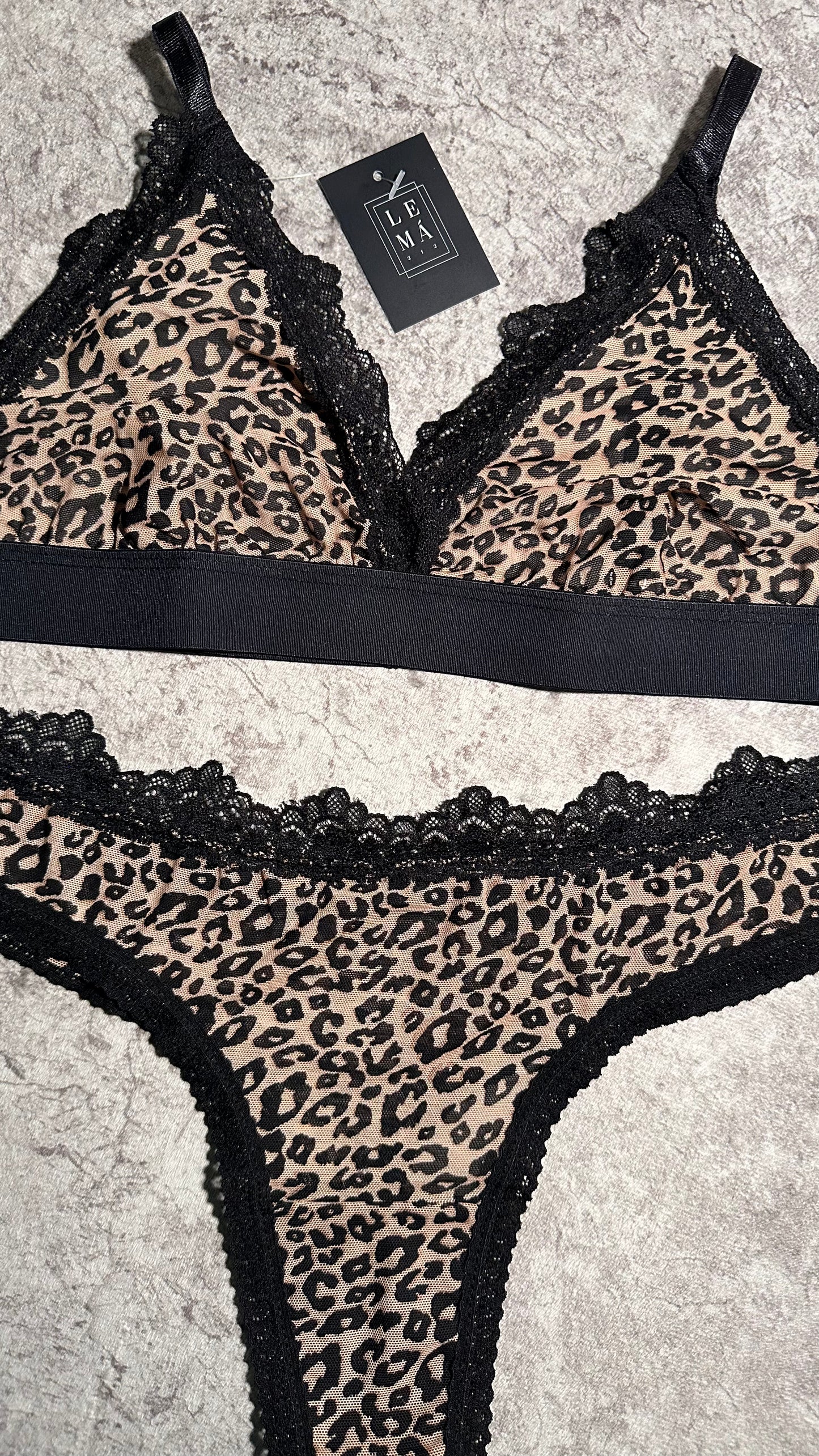 Conjunto Básico Lencería Tanga Leopardo 536